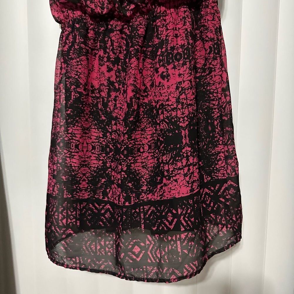 Eyeshadow pink/black adjustable strap flowy v-neck dress - Picture 3 of 8